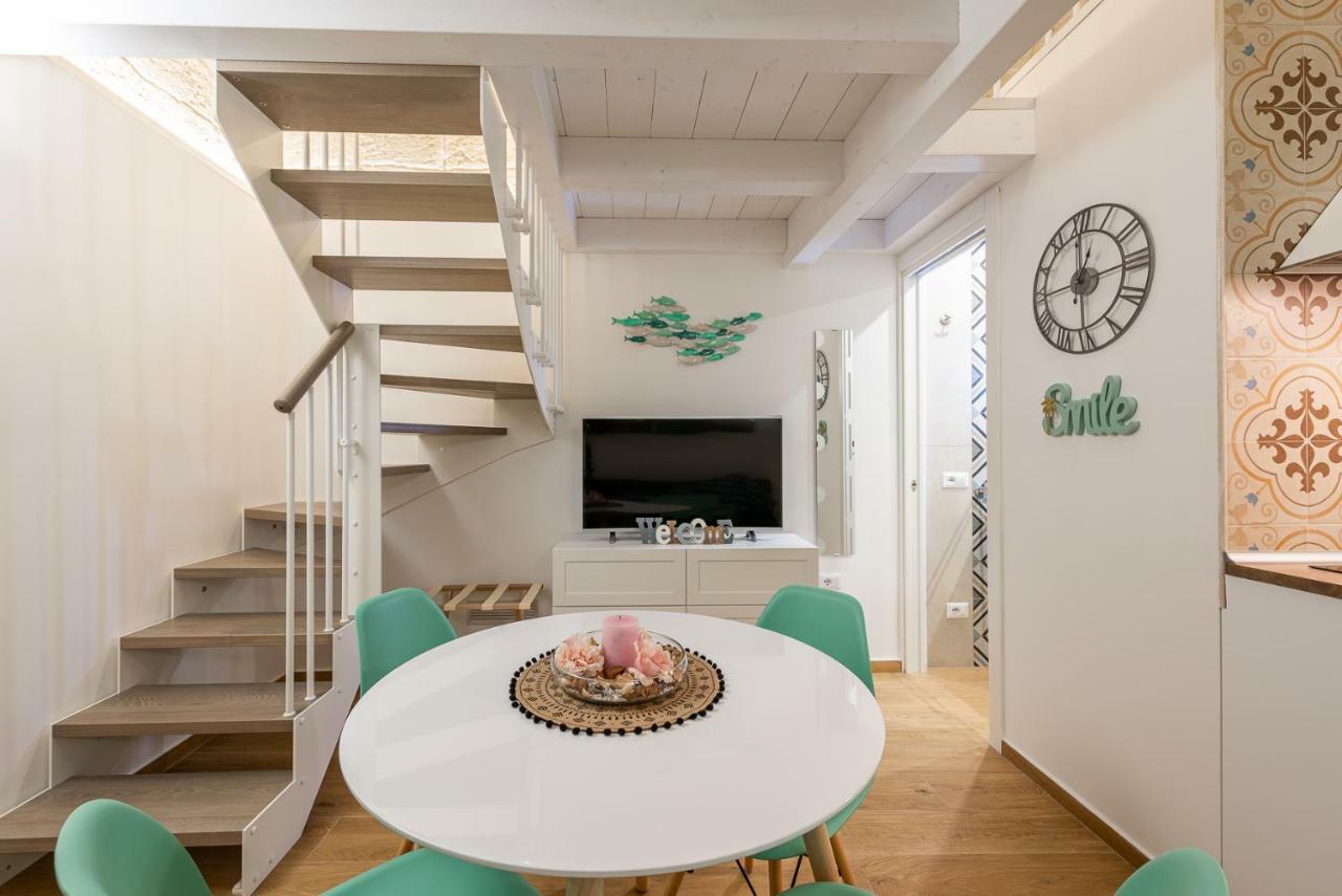 David Pretty Loft Near Central Station CasatuaБари Экстерьер фото